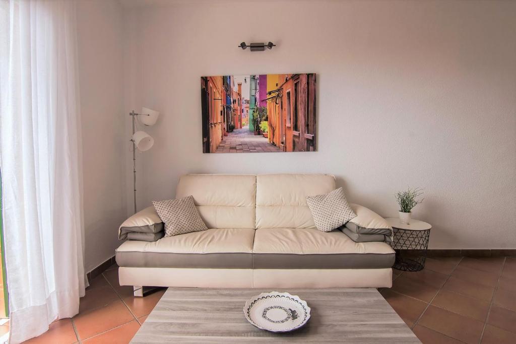 A seating area at Ocean view La Quinta