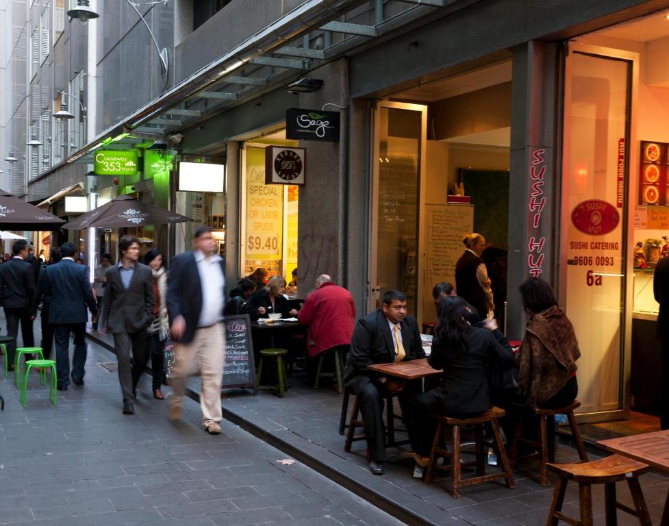 Causeway 353 Hotel - Resim 8