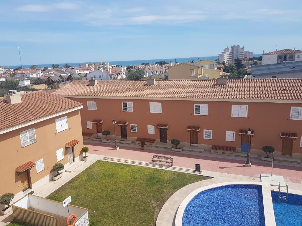Bazén v ubytovaní Cambrils Vista Mar alebo v jeho blízkosti