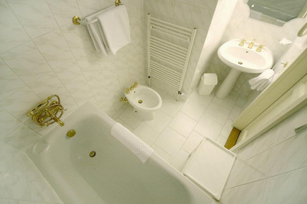 Red Lion Hotel - Resim 14