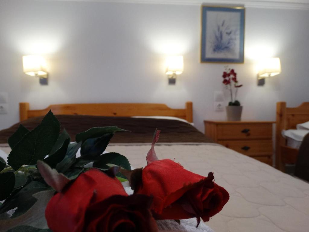 A bed or beds in a room at Christakos Apartments