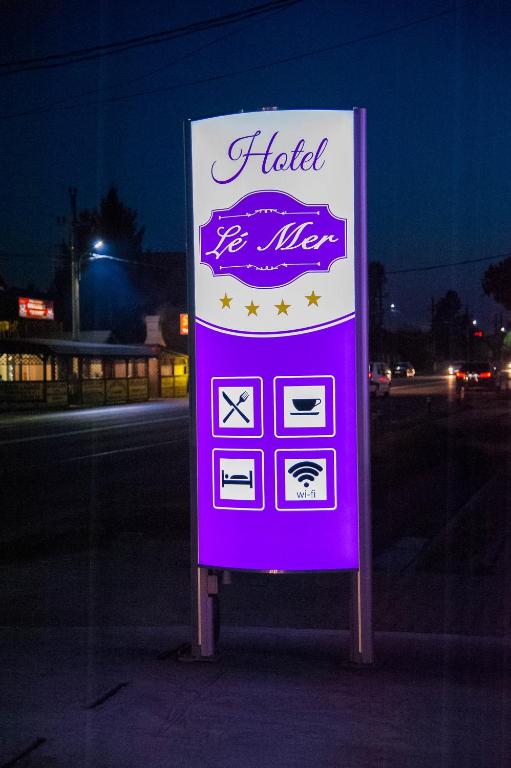 Certifikát, hodnocení, plakát nebo jiný dokument vystavený v ubytování Le Mer
