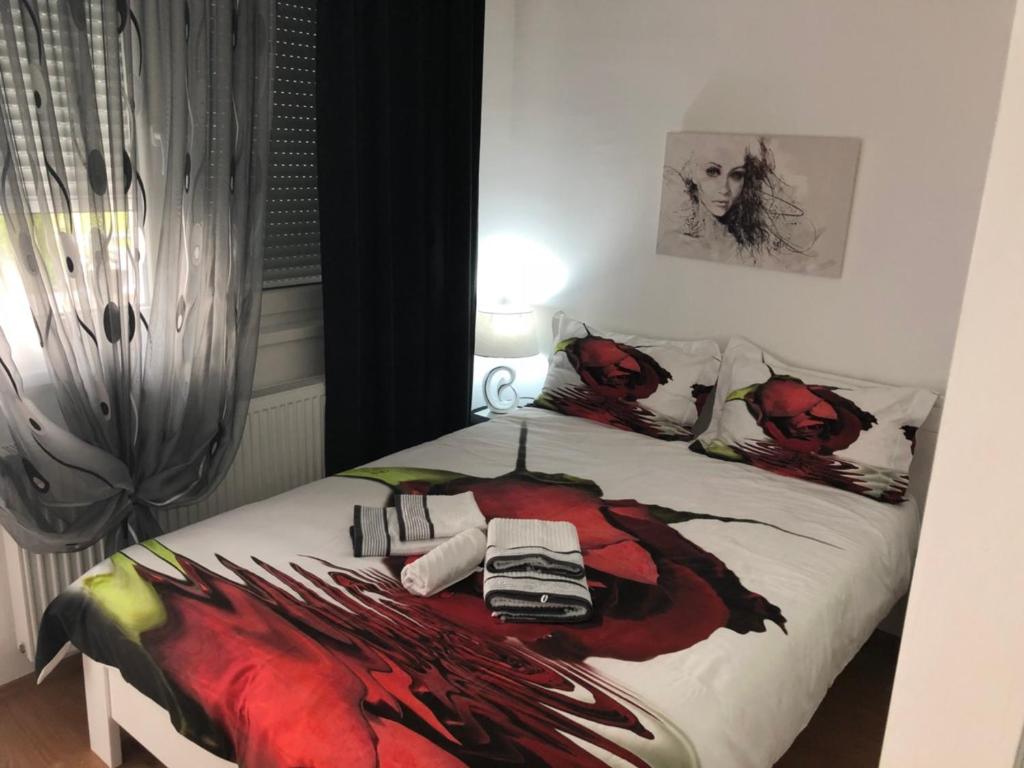 Apartman Jezdić - Apartment With Terrace