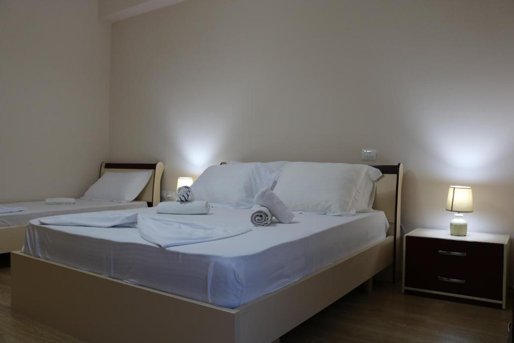Belleview Apartment 5 - Image 7