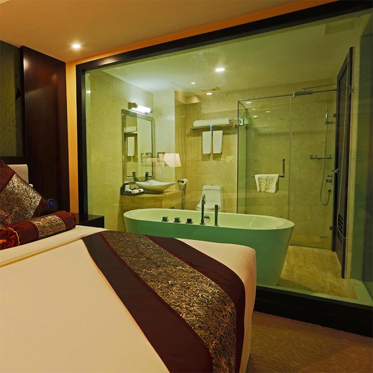 Royale Signature Hotel - Royal Signature Suite