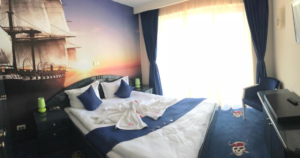 Pirates Resort - Privilege Suite With Side Sea View