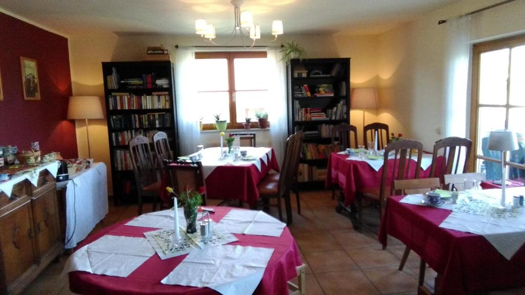 Restaurace v ubytování "Altjessen 57"