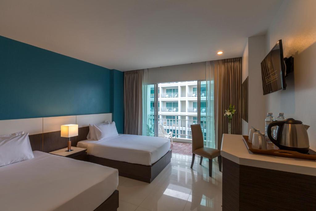 Chanalai Hillside Resort, Karon Beach - 9