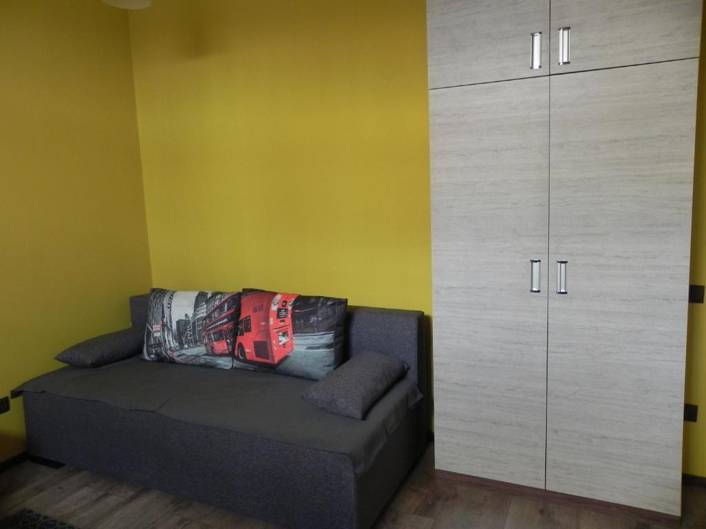 The Heart of Lviv Apartments - Lviv - Apartments At Akademika Hnatyuka Street 12