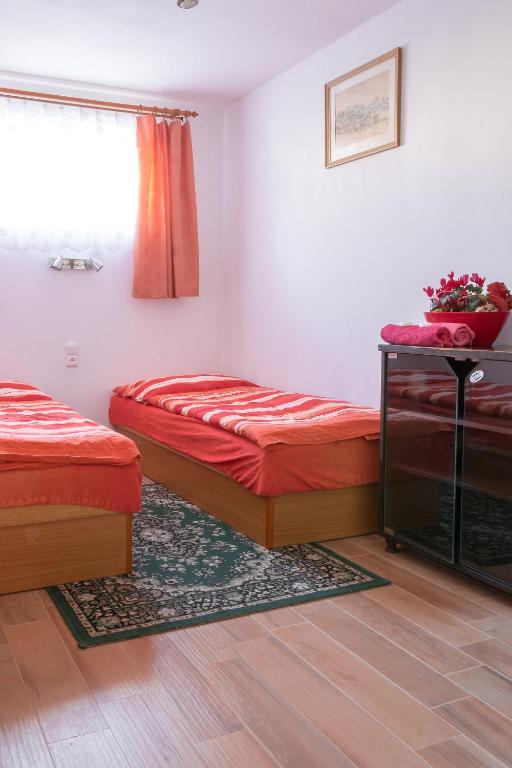 Postel nebo postele na pokoji v ubytování Alton garni hotel