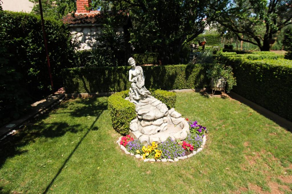Zahrada ubytování Apartment Vatrogasac