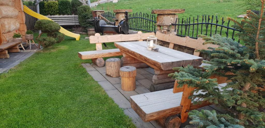 Vonkajšia záhrada v ubytovaní Domek Góralski Chata u Słodkiego Zakopane