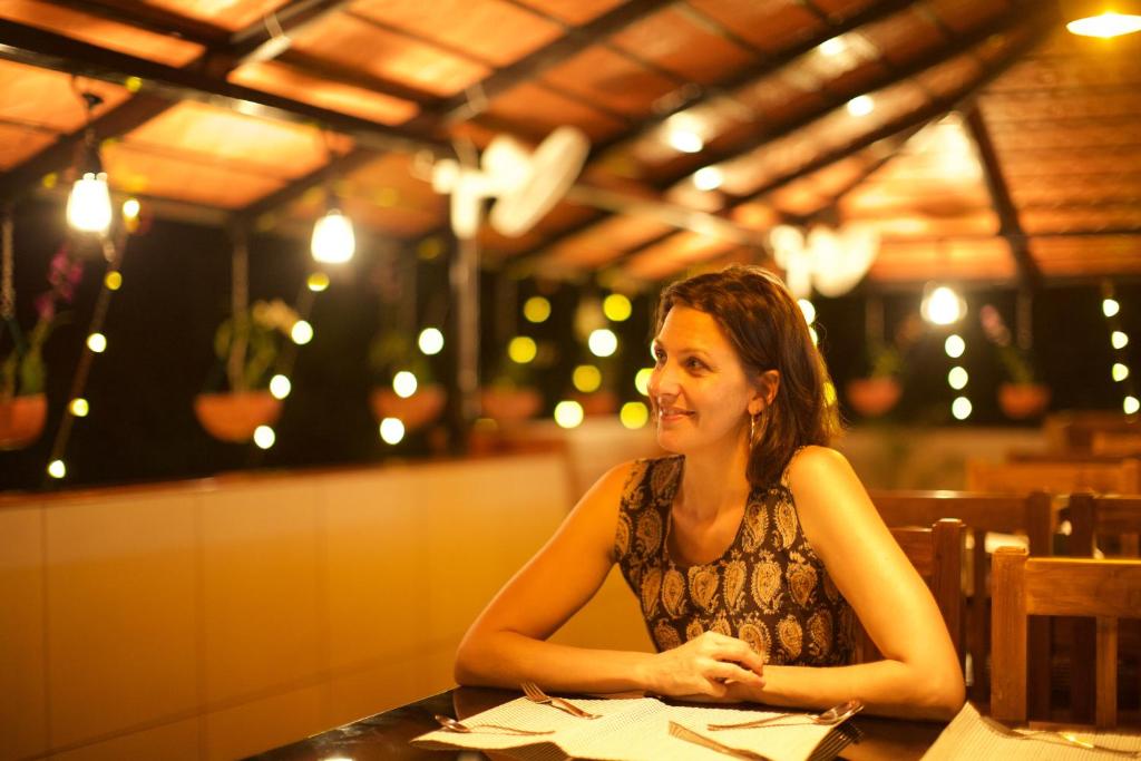 Hosté ubytování Roses Inn Fortkochi