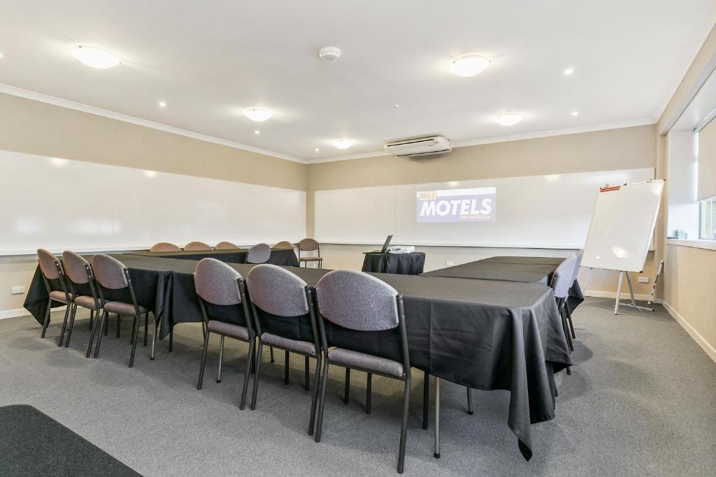 No 1 Motels - Resim 6