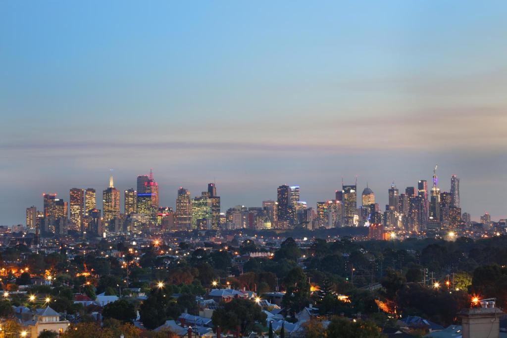 StayCentral - Northcote Hill Penthouse - Twee Slaapkamers Appartement