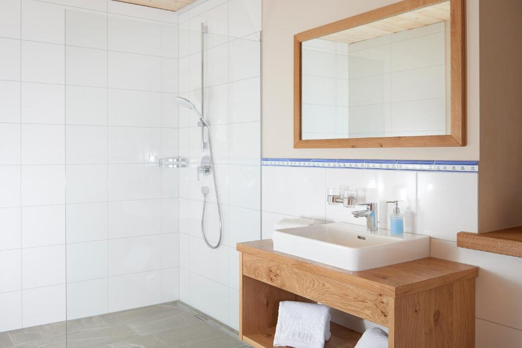 Koupelna v ubytování Biohotel Walserstuba