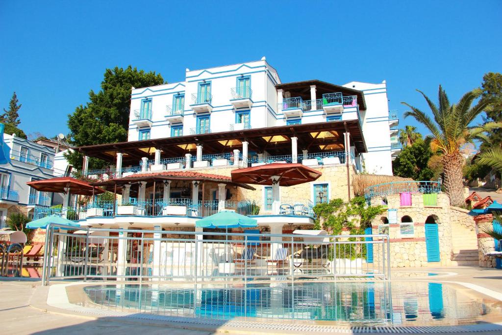 Бассейн в Soothe Hotel или поблизости
