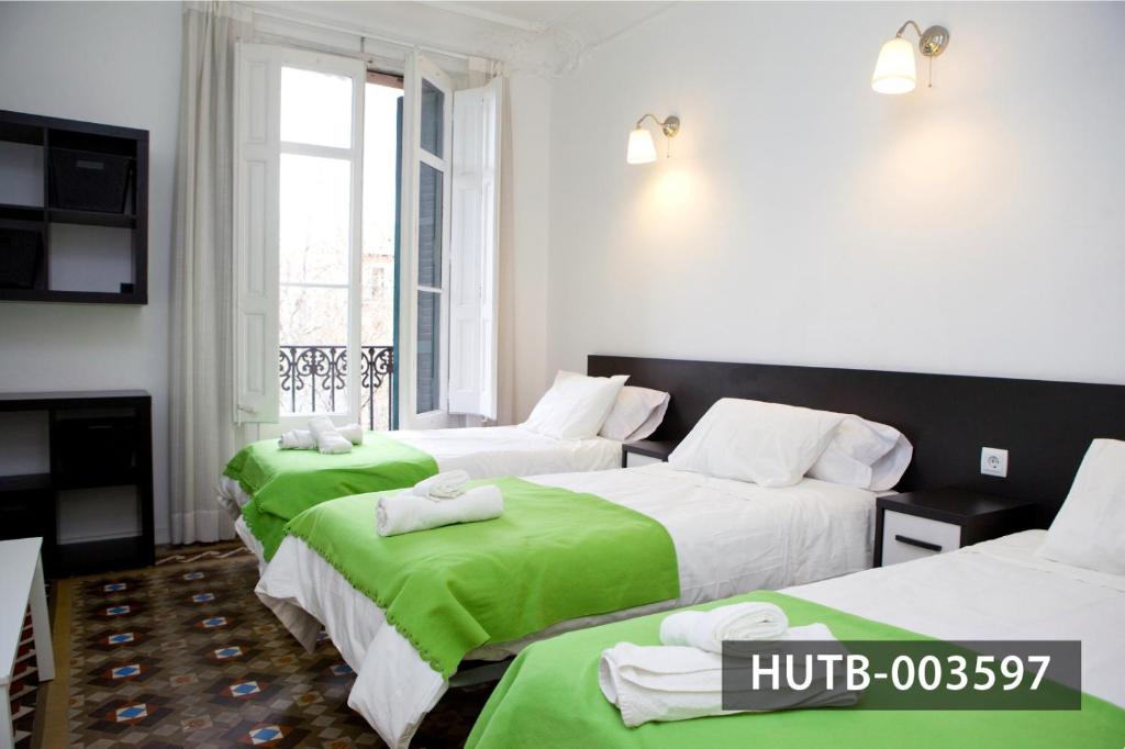 Big Apartment Barcelona Gran via - Apartment