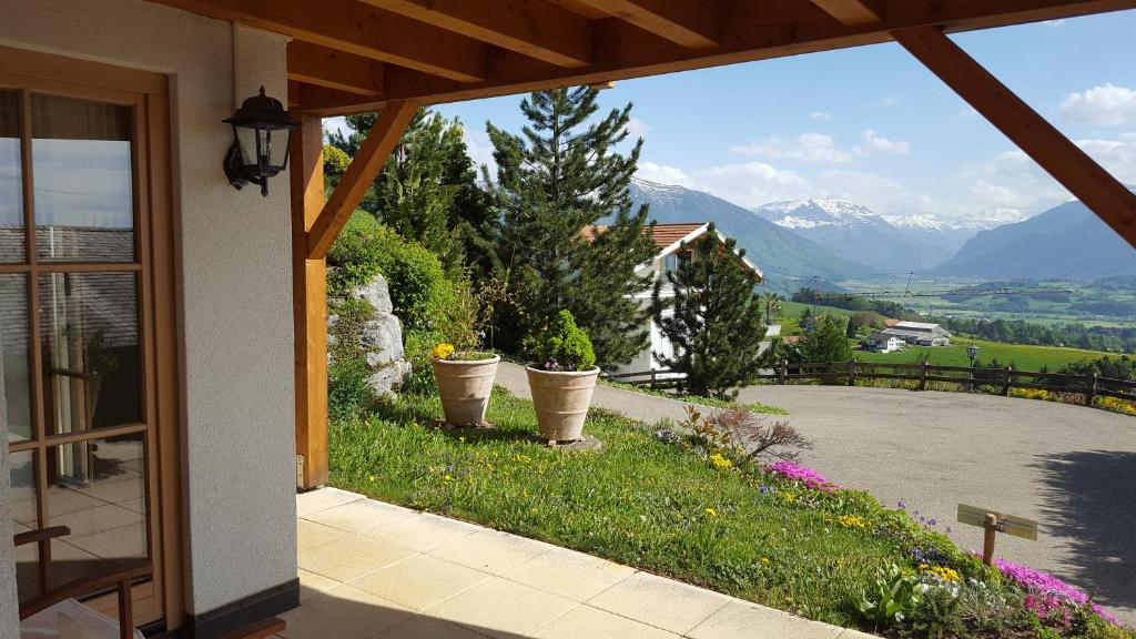 Nespecifikovaný výhled na hory nebo výhled na hory při pohledu z bed and breakfast