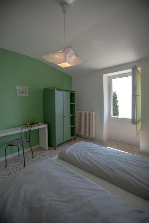 Prà de la Fam B&B - Family Room With Private Bathroom