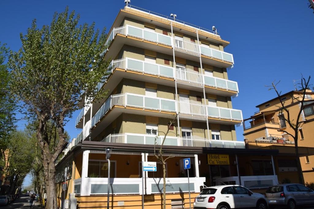 Budova, kde se hotel nachází