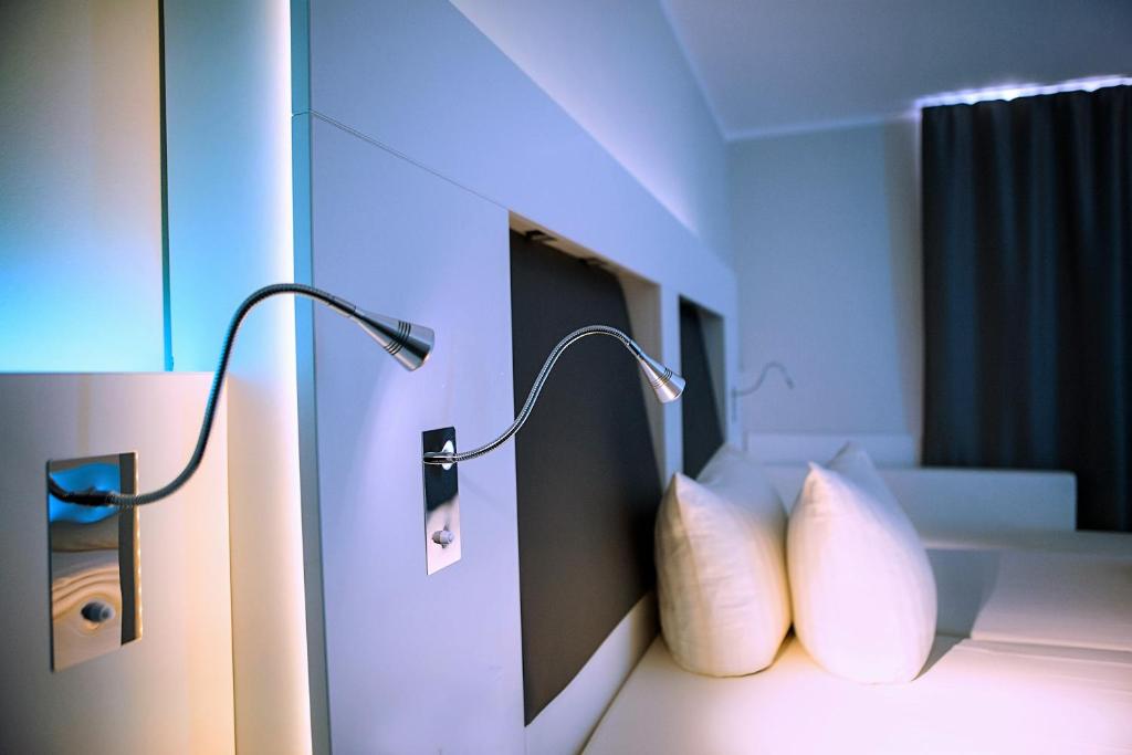 Grand Hotel Downtown - Frankfurt Central Station - Boutique Design Hotel - Double Room