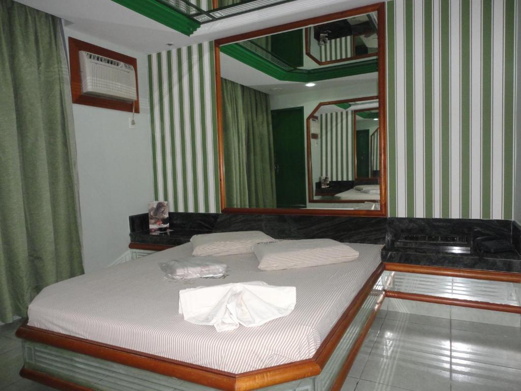  Hotel Premier (Adult Only)