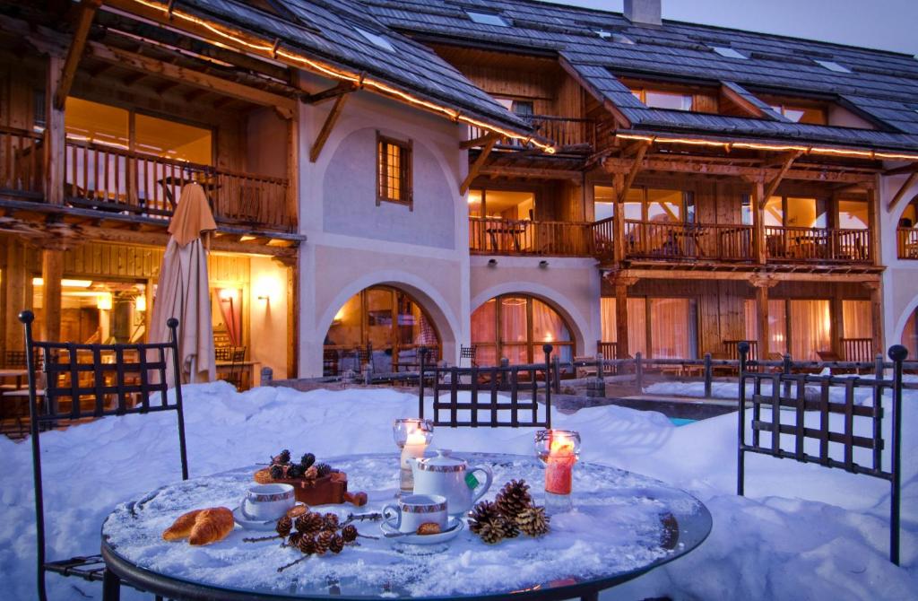 Afbeelding uit fotogalerij van Hôtel & Spa La Ferme de l'Izoard in Arvieux