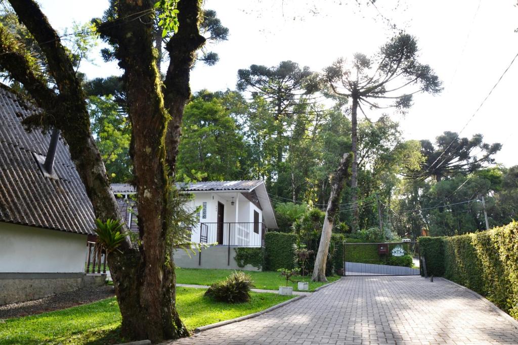  Hotel Pousada Dos Pinheiros