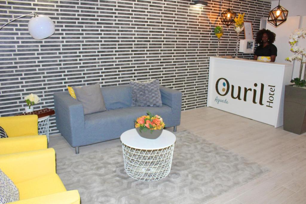 Posezení v ubytování Ouril Hotel Agueda