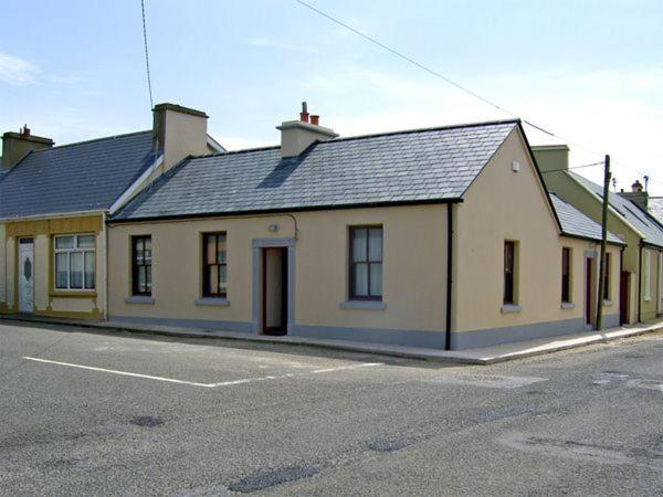 The building in which the holiday home is located