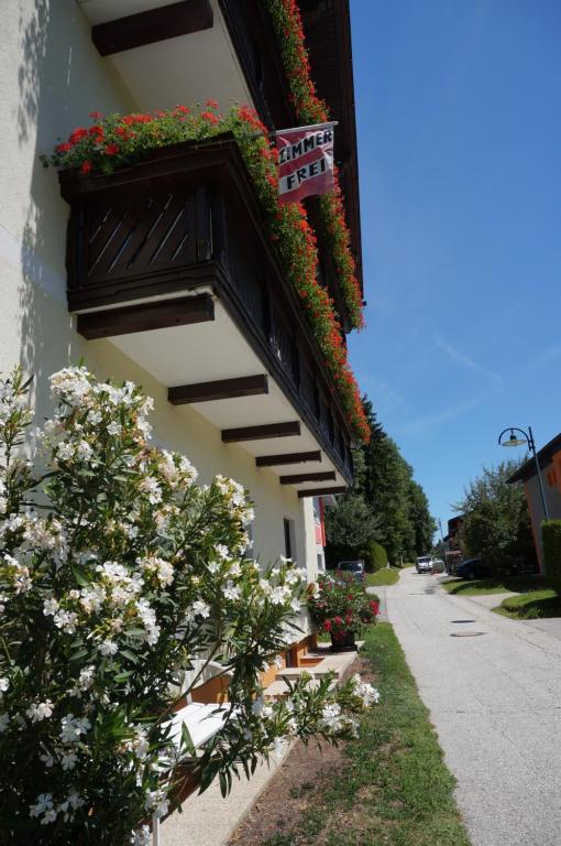 Vonkajšia záhrada v ubytovaní Haus Peter