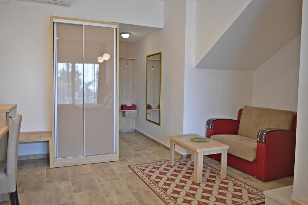 Posezení v ubytování Hotel Freiburg