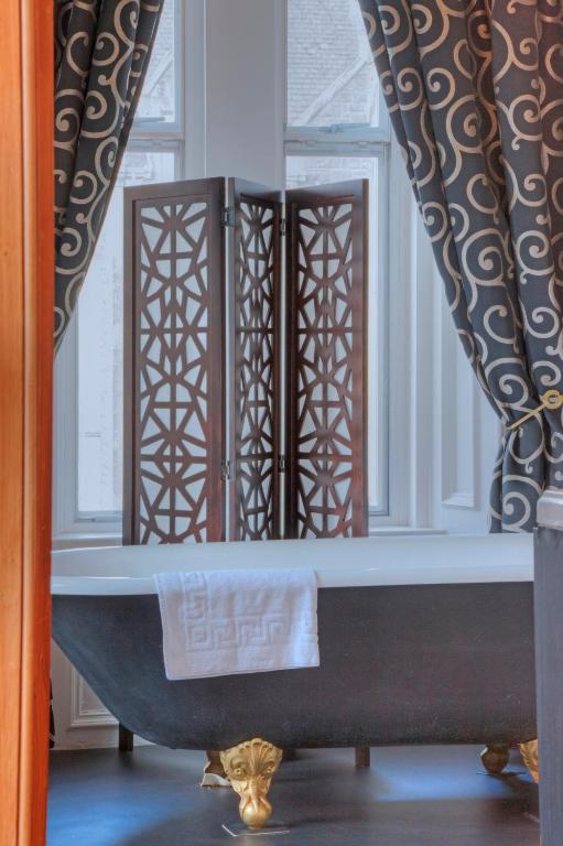 Postel nebo postele na pokoji v ubytování Kilchrenan House