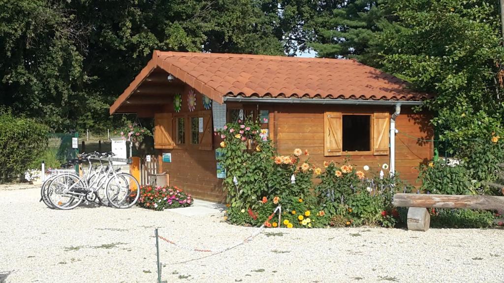 Zahrada ubytování Paradis Des Dombes