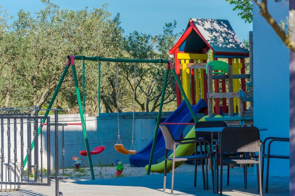 Herní místnost nebo prostor pro děti v ubytování Four bedroom holiday home Horizon