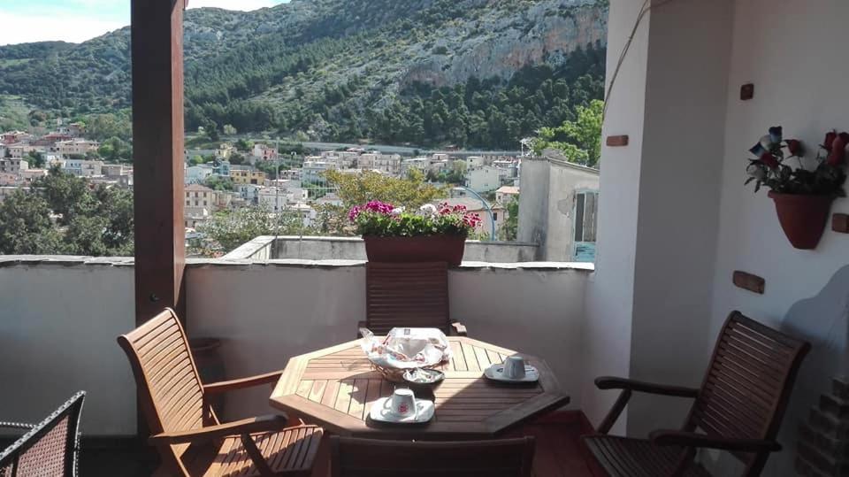 Nespecifikovaný výhled na hory nebo výhled na hory při pohledu z bed and breakfast