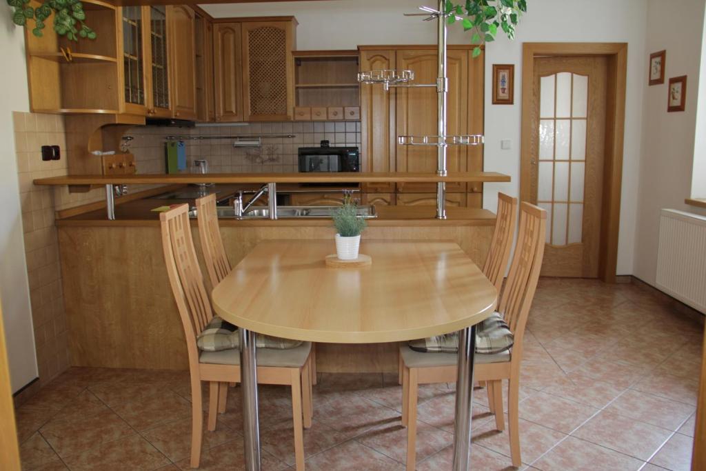 Zdjęcie z galerii obiektu Apartment Pension Stark we Franciszkowych Łaźniach