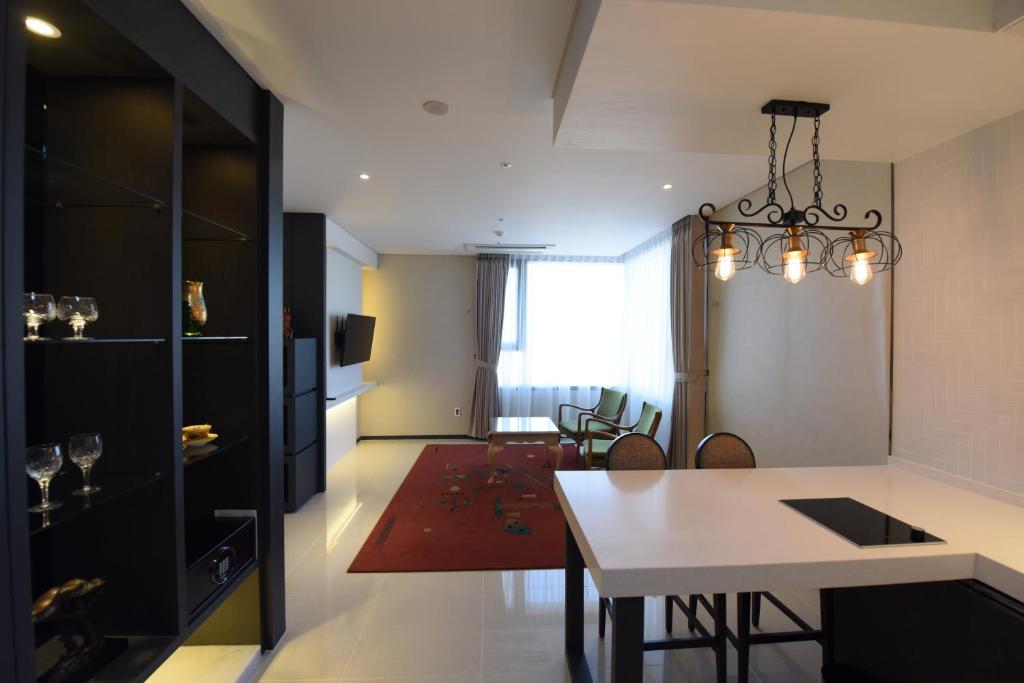 Fotografie z fotogalerie ubytování Geoje Artnouveau Suite Hotel v destinaci Kodže
