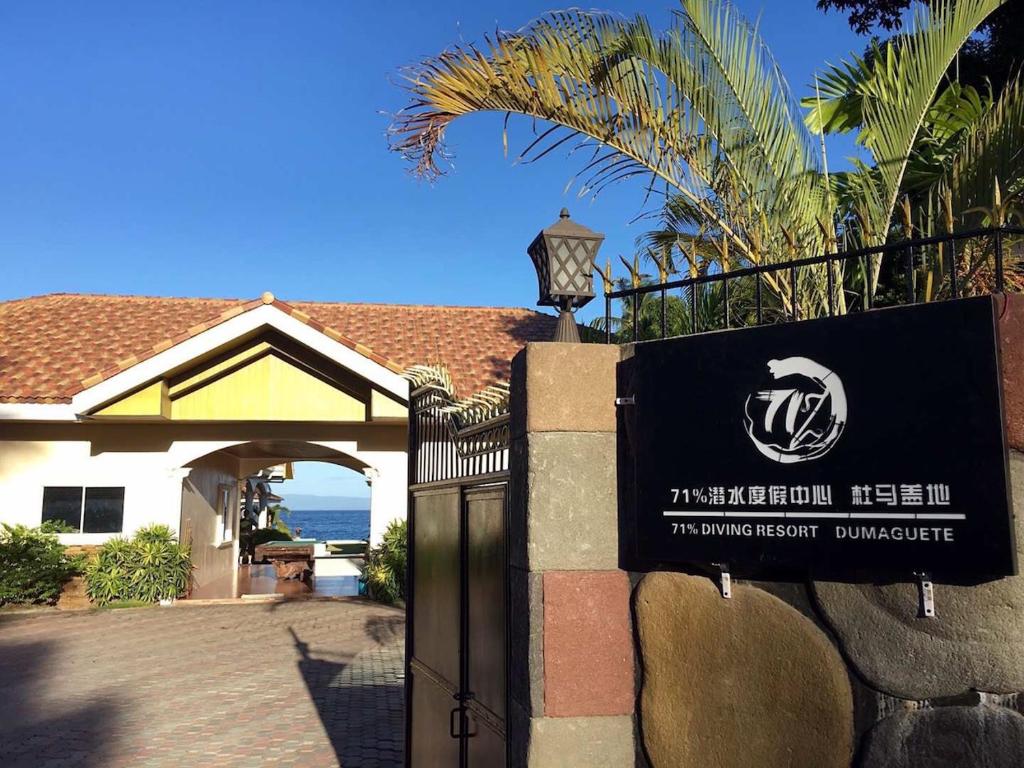 Certifikát, hodnocení, plakát nebo jiný dokument vystavený v ubytování 71% Diving Resort
