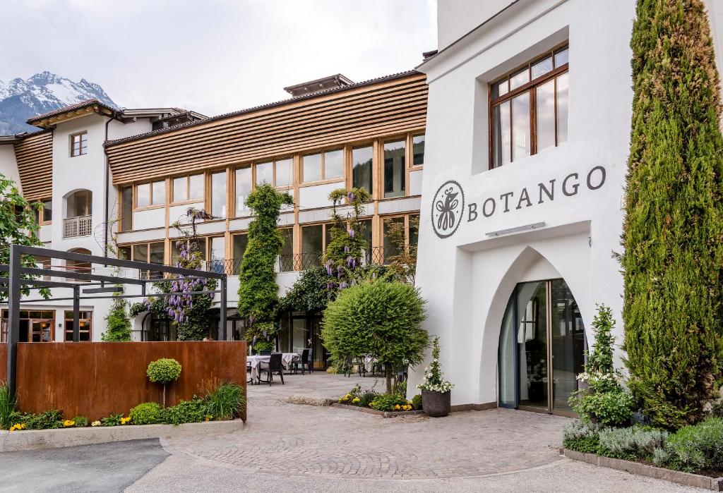 Budova, v ktorej sa hotel nachádza