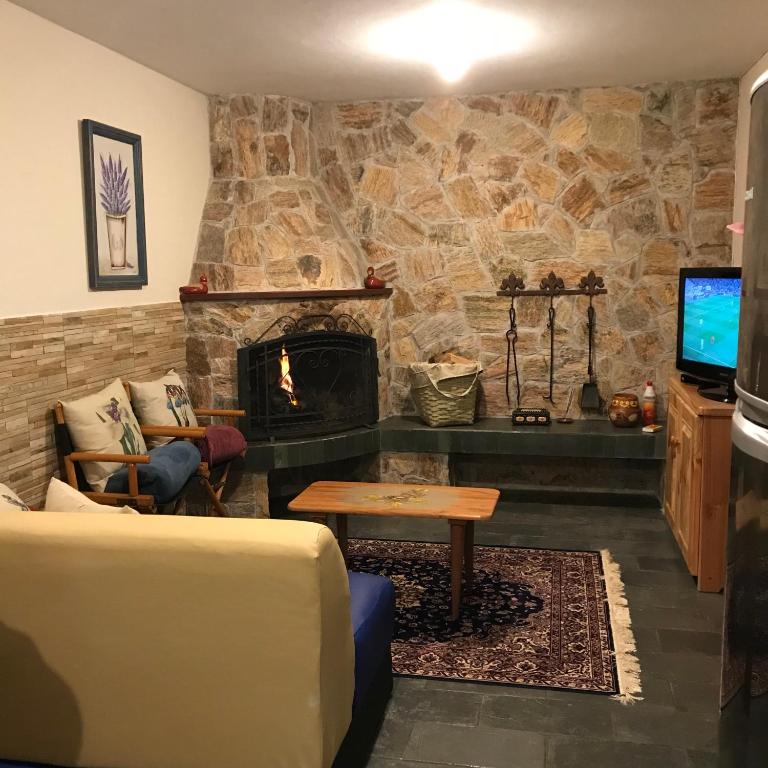  Hospedagem Casadalee