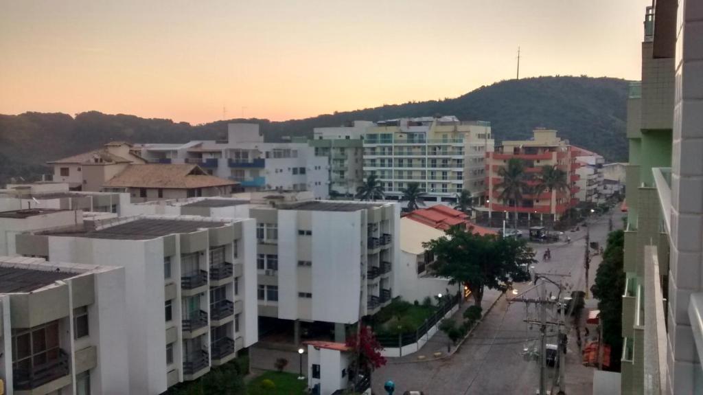  Prainha Aconchegante apto de quarto e sala com vista para o mar