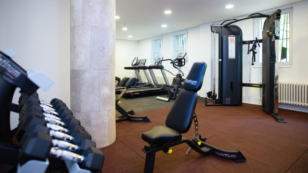 Fitness centrum a/nebo fitness zařízení v ubytování Hotel Laterum