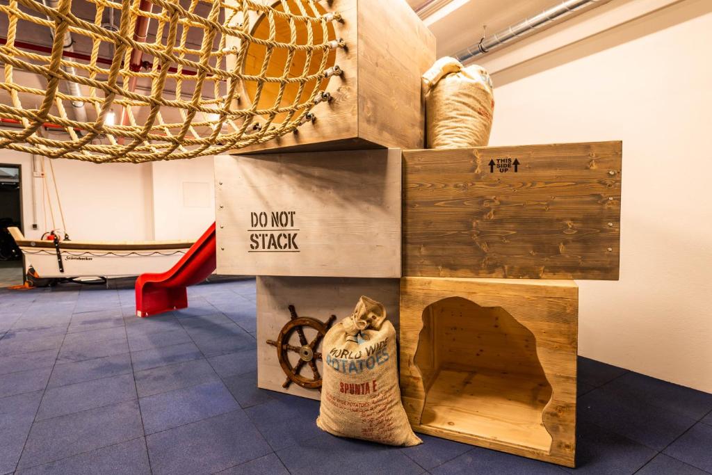 JUFA Hotel Hamburg HafenCity - Resim 27