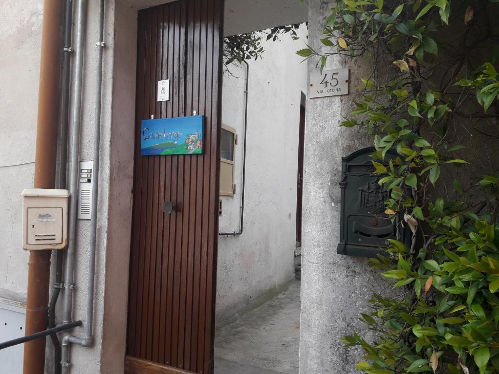 A television and/or entertainment centre at Cà del borgo Historic Village