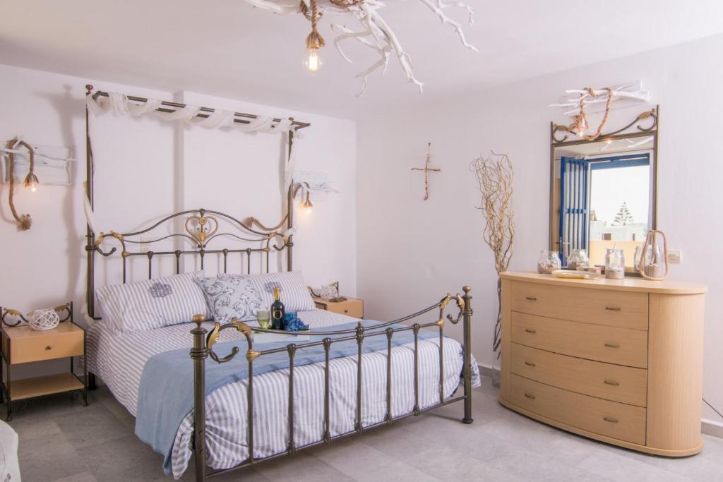 TERRA FOS NAXOS STUDIOS - 1