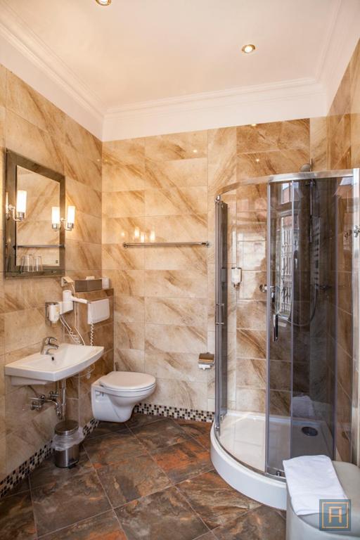 Koupelna v ubytování Hotel Silesia