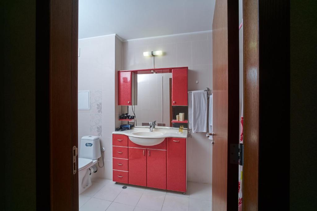A kitchen or kitchenette at Sea Panorama Apartments Golden sands