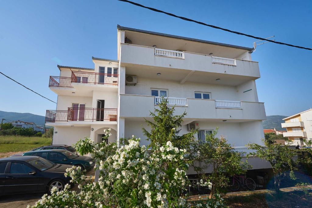 Budova, v ktorej sa apartmán nachádza